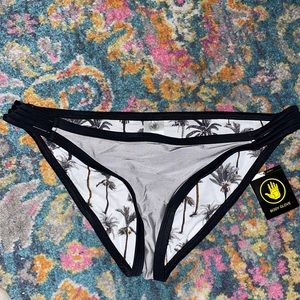 Body glove bikini bottoms